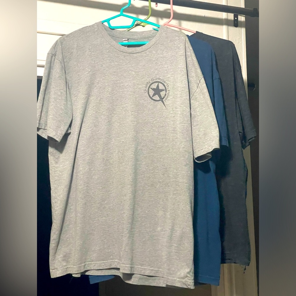 Tee Shirt - Picture 2 of 2